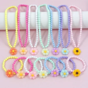 Daisy Pendant Necklace & Beaded Bracelet Set